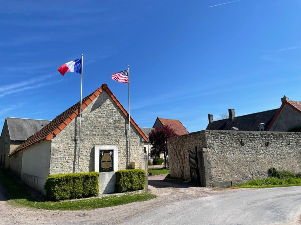 Gite Gold - La Ferme Delaunay Saint-Come-du-Mont Esterno foto